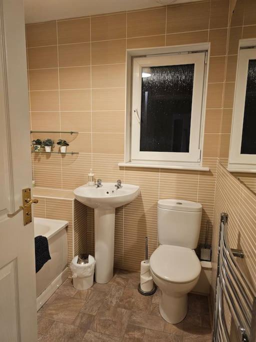 The Park View, 2 Bedroom House Kirkcaldy Exterior photo